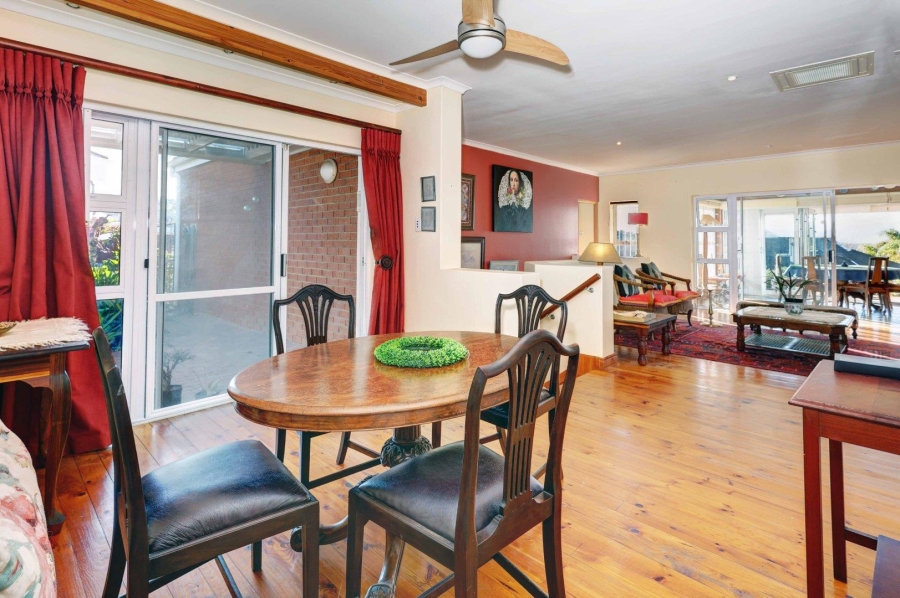 4 Bedroom Property for Sale in Van Riebeeckshof Western Cape